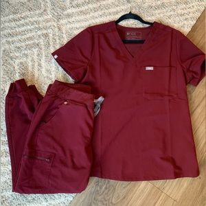 Figs Medium Petite Zamora Joggers in Burgundy